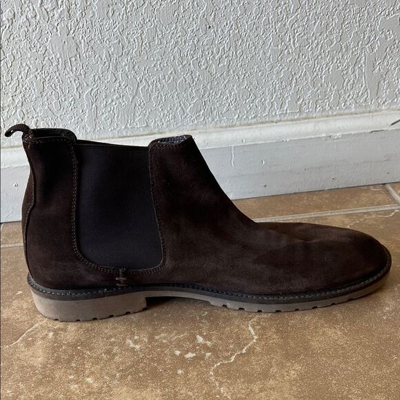 Steve Madden Brown Suede Chelsea Boots - Picture 7 of 9